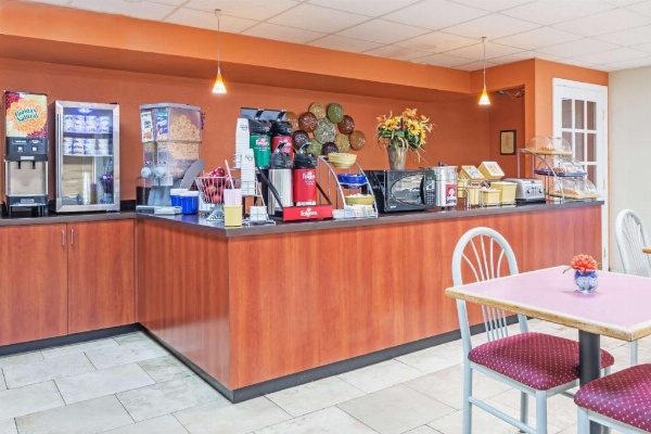 Days Inn by Wyndham New Market Battlefield image 5
